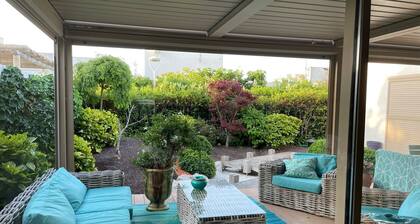 Very pretty villa 2 minutes walk from the beach