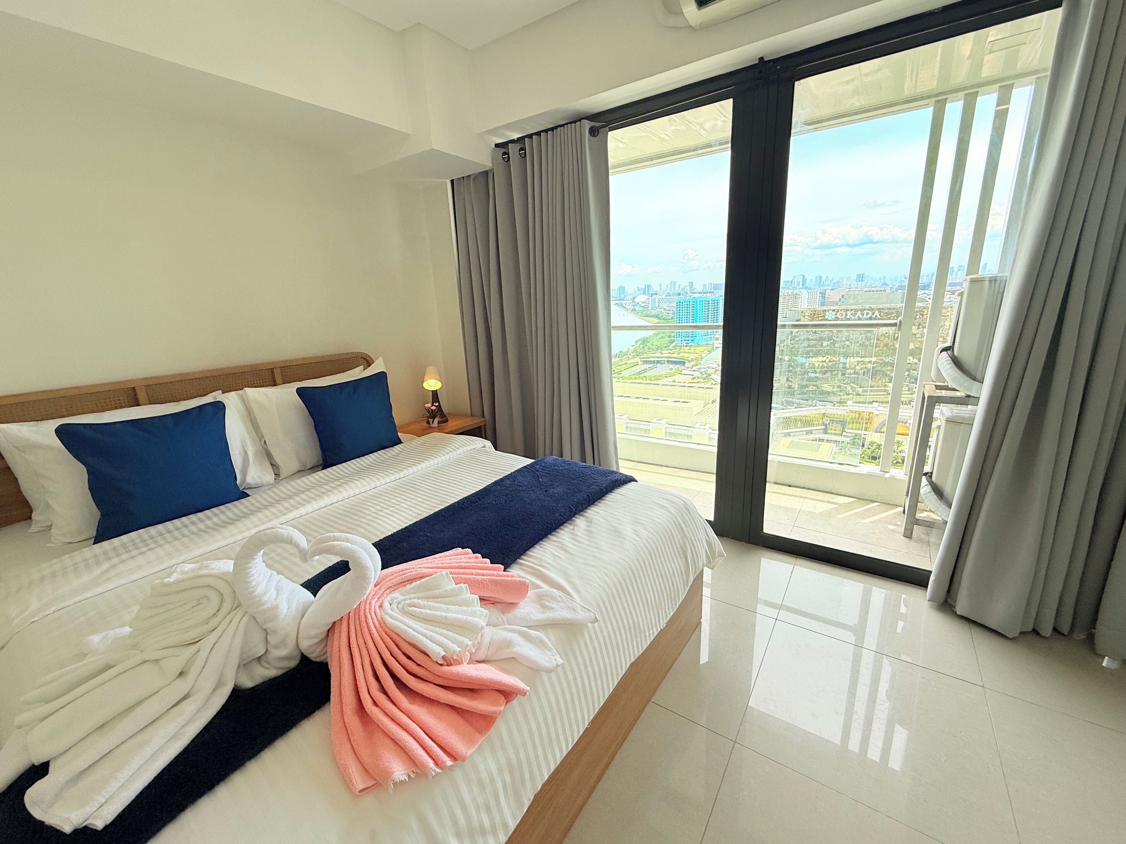 Suite, 1 Bedroom, Bay View | Premium bedding, individually decorated, individually furnished