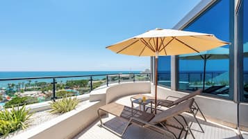 Deluxe Süit, Deniz Manzarali | 露台/庭院