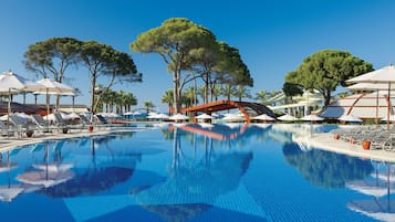 4 piscine all'aperto