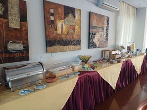 Dagelijks ontbijtbuffet (toeslag)