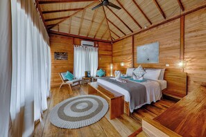 Casa de campo, 1 cama de casal, para não fumantes, vista para a praia | Frigobar, cofres nos quartos, Wi-Fi de cortesia, roupa de cama