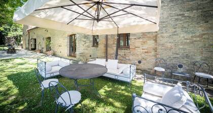 Borgo Sorbatti Country House