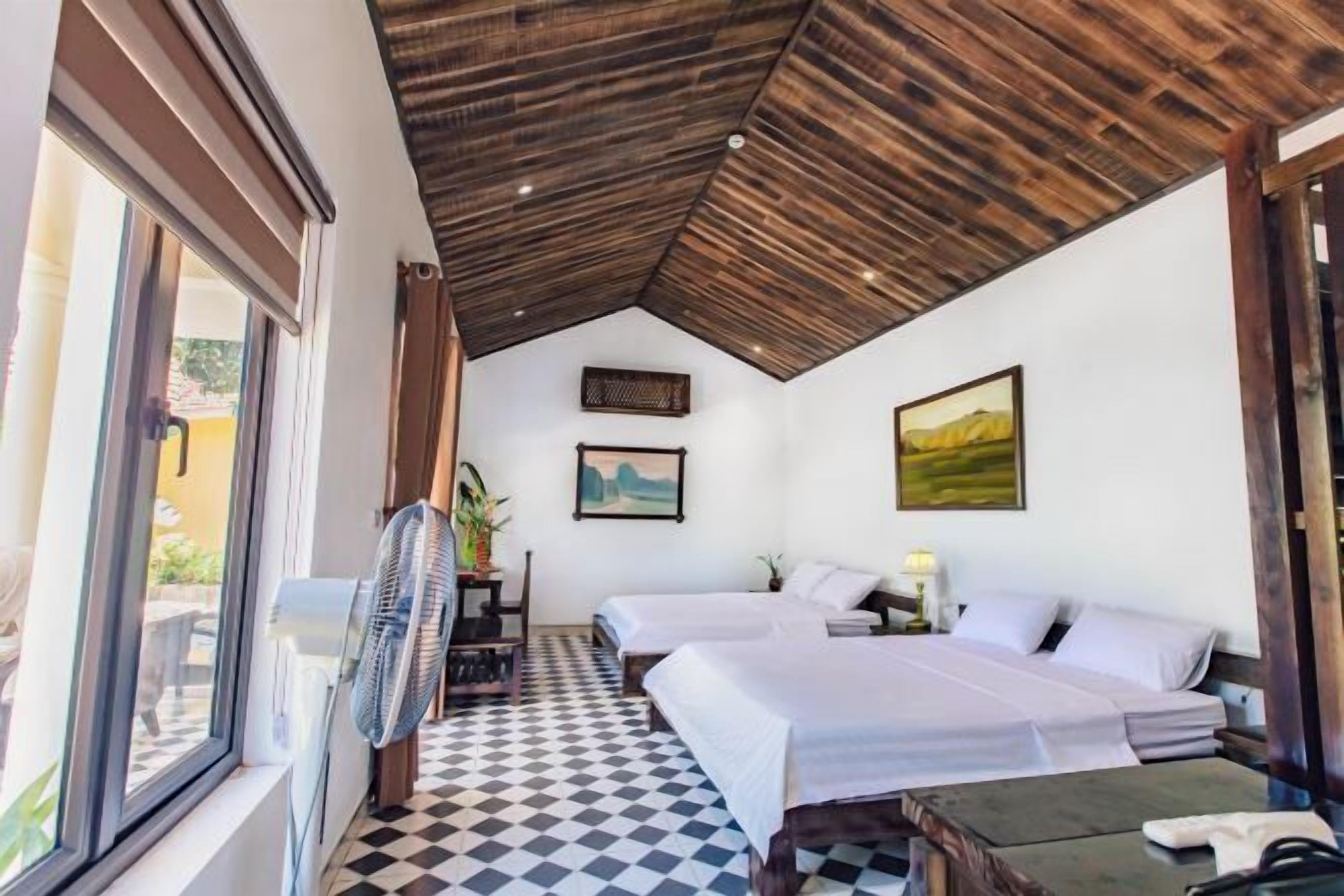 Soundproofing, free WiFi