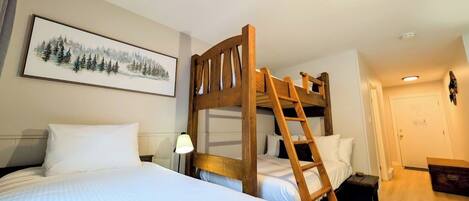 1 chambre, bureau, Wi-Fi gratuit, draps fournis