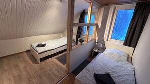 5 chambres, bureau, accĂšs au Wi-Fi (inclus), literie fournie
