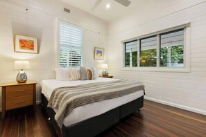 3 chambres, fer et planche à repasser, Wi-Fi gratuit, draps fournis