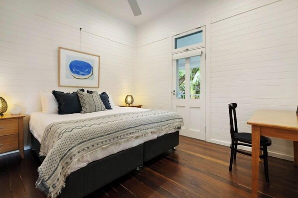 3 dormitorios, tabla de planchar con plancha, wifi gratis y ropa de cama