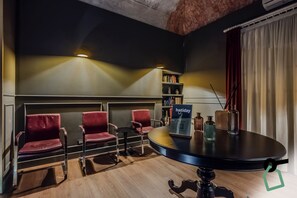 Lobby sitting area - Hotiday Palermo Palco Noir (Palermo)