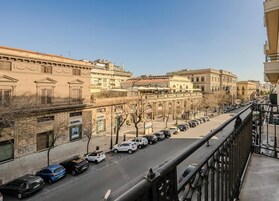 Doppia Standard, balcone | Balcone