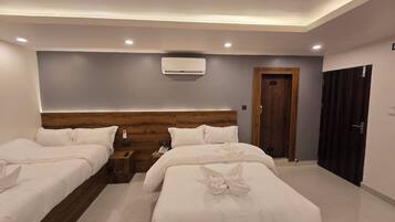 Deluxe Double Room | 1 bedroom, soundproofing, free WiFi