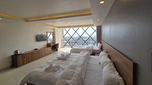 Suite de lujo, vistas a la ciudad | Sistema de insonorización y wifi gratis