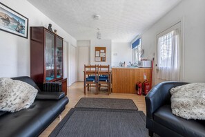 Alpehytte | Opholdsområde | Tv