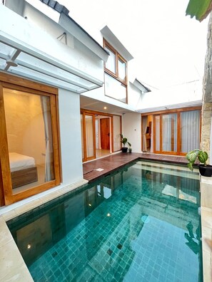 Outdoor pool - Della MIA (Kerobokan)