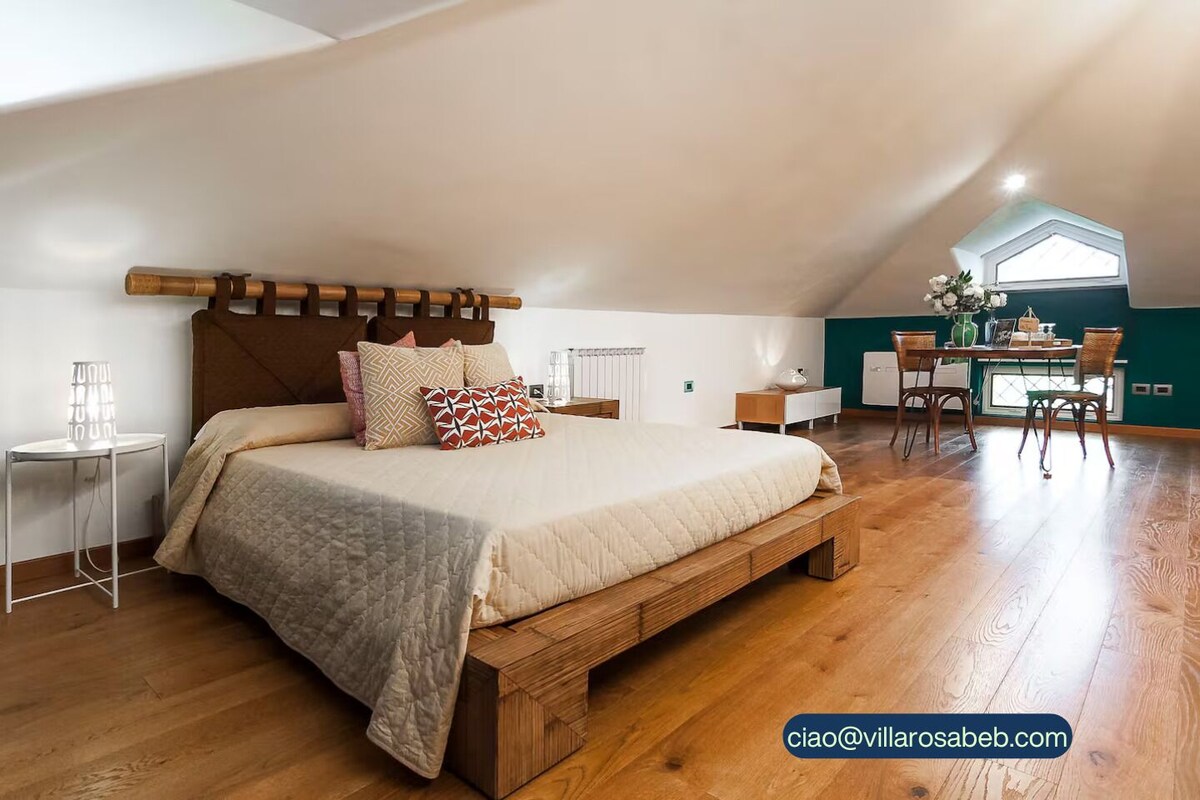 Superior Suite, Balcony | 1 bedroom, desk, laptop workspace, soundproofing