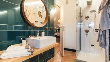 Superior Suite, Balcony | Bathroom | Hair dryer, bathrobes, towels, soap