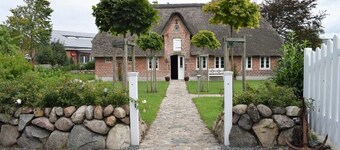 "Discover Tranquility at Haus Frieda: Your Perfect Family Retreat!"