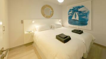 1 camera, ferro/asse da stiro, Wi-Fi, lenzuola