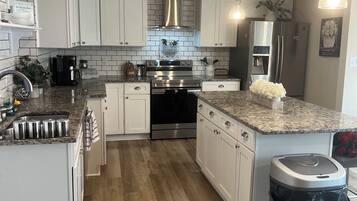 MikrovÄgsugn, ugn, spishÀll och diskmaskin