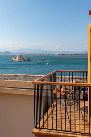 Junior Suite with Direct Sea View | Balcony
