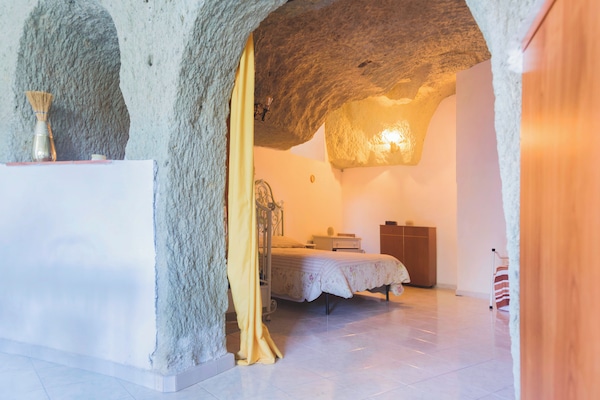 1 soverom, strykejern/-brett, wi-fi og sengetøy