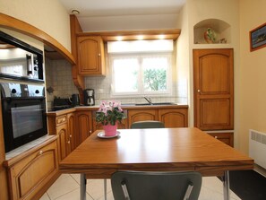 Fridge, microwave, dishwasher