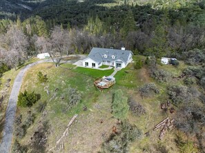 Exterior - New! Yosemite Dream Nest with HUGE views/spa/firepit/pet friendly! (Oakhurst)