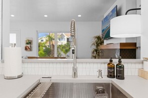 Fridge, microwave, oven, stovetop - Newly Renovated Pacific Beach Home | Private Yard, AC & Walk to Beach! (San Diego)