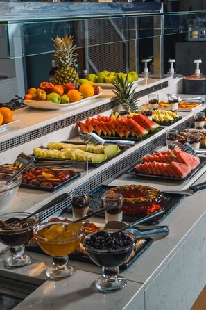 Petit déjeuner buffet compris tous les jours