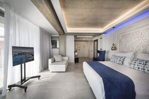 Habitación triple junior | Sistema de insonorización, cunas gratuitas, wifi gratis y ropa de cama