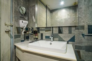 Apartment | Bathroom