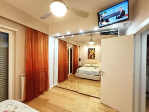1 bedroom, free WiFi, bed sheets