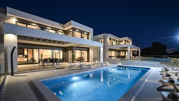 Piscina stagionale all'aperto