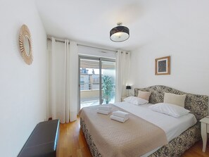 1 bedroom, iron/ironing board