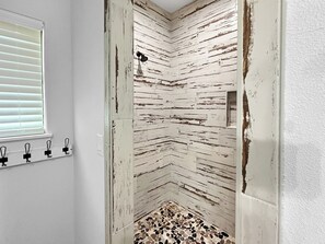 Douche, papier toilette