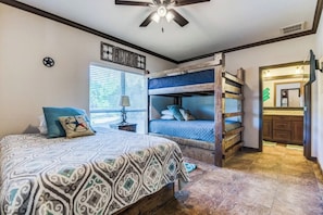 4 bedrooms, WiFi