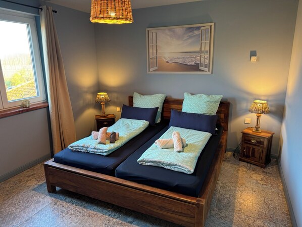 2 bedrooms, iron/ironing board, WiFi, bed sheets