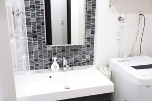 Bathroom - Creare Togoshi Ginza by Tranova (Tokyo)