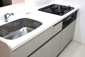 公寓, 非吸煙房 (C) | 私人廚房 | 雪櫃、微波爐、爐具、廚房用具/餐具/器皿