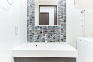 Apartment, Non Smoking (C) | Bathroom | Combined shower/tub, hair dryer, slippers, towels - Creare Togoshi Ginza by Tranova (Tokyo)