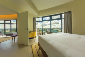 1 slaapkamer, een strijkplank/strijkijzer, wifi, beddengoed