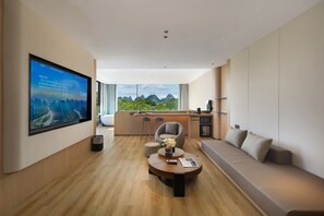 Caja de seguridad en la habitación y cortinas blackout 