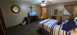 3 dormitorios, tabla de planchar con plancha, wifi gratis y ropa de cama