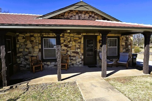 Red Roof Retro Cottage