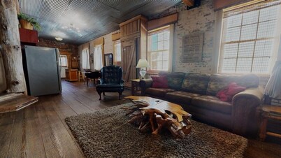 Private Accomodations in Historic Boneyfiddle