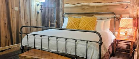 1 chambre, fer et planche à repasser, lit parapluie, Wi-Fi gratuit