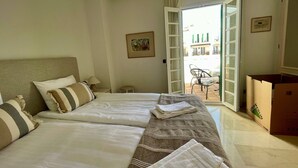 Unclassified image, 3 of 27, button - Luxury Townhouse Sea Views 10 Min From Puerto Banús (Marbella)