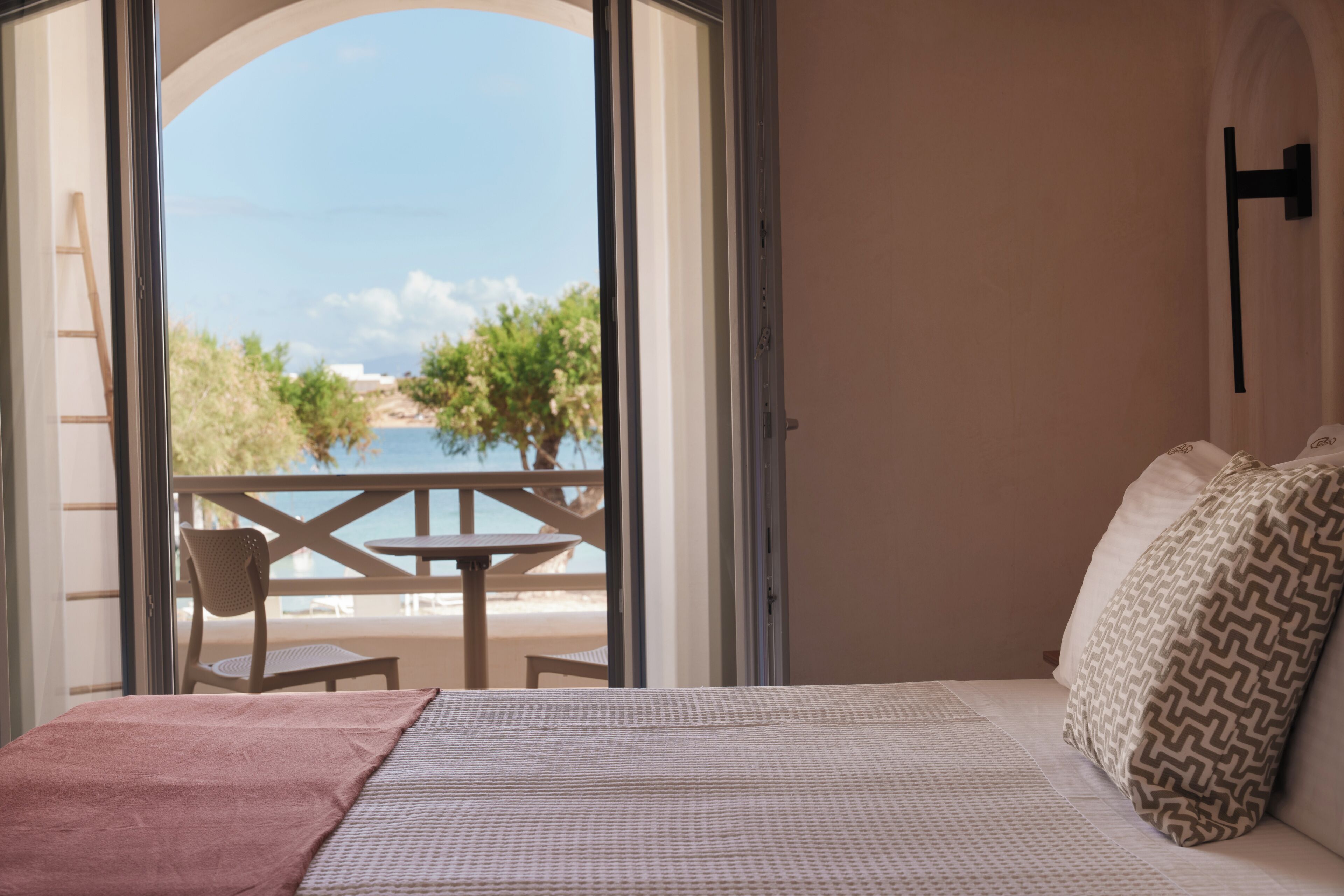 Deluxe Sea View Room | In-room safe, soundproofing, iron/ironing board, free WiFi