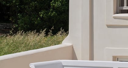 Salt Suites Paros