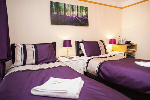 Comfort Twin Room | Free WiFi